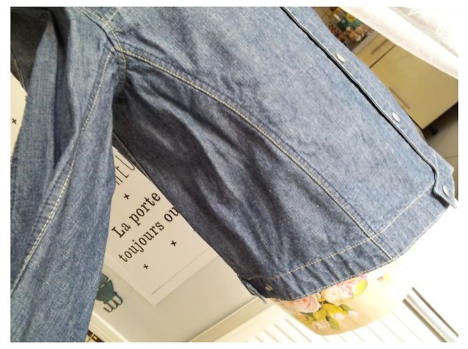 Levi's Denim Jacket Medium - view 7
