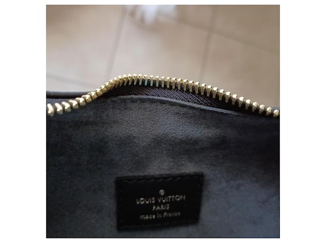 Looping Borsa Louis Vuitton Loop in pelle Nero - vista 5