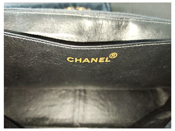 Chanel Timeless Vintage schwarze Tasche - Ansicht 15