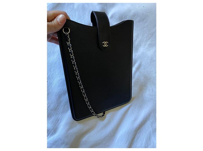 Porta iPad Chanel in Pelle Nero - vista 2
