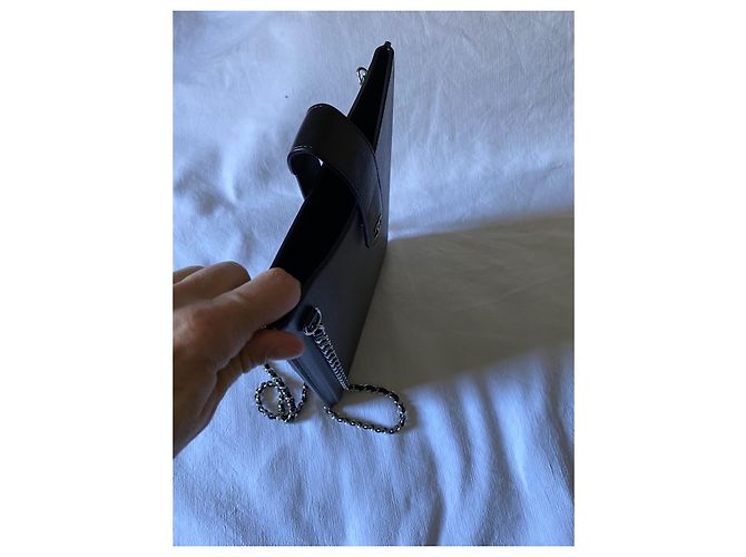 Porta iPad Chanel in Pelle Nero - vista 3
