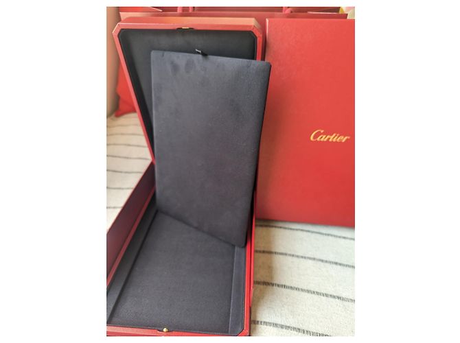 Cartier Große gefütterte XL-Halskettenanhänger-Schachtel mit Papiertüte Rot - Ansicht 11