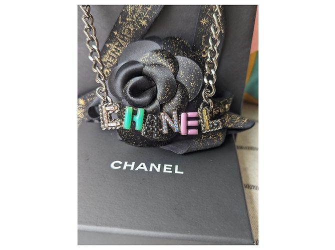 Chanel Kuba 2017 Sammlung 17P Scoubidou Choker Seltene Halskette Mehrfarben - Ansicht 2