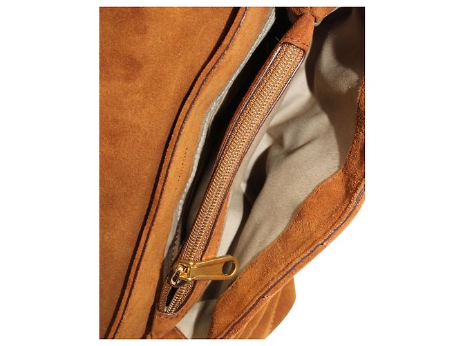 Rebecca Minkoff Bolsa de ombro acolchoada de camurça marrom - vista 5