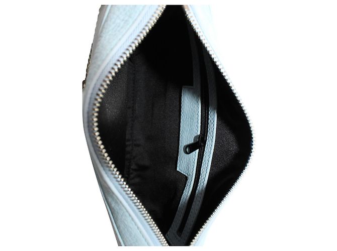 Rebecca Minkoff Bolsa transversal azul bebê com corrente prateada - vista 5