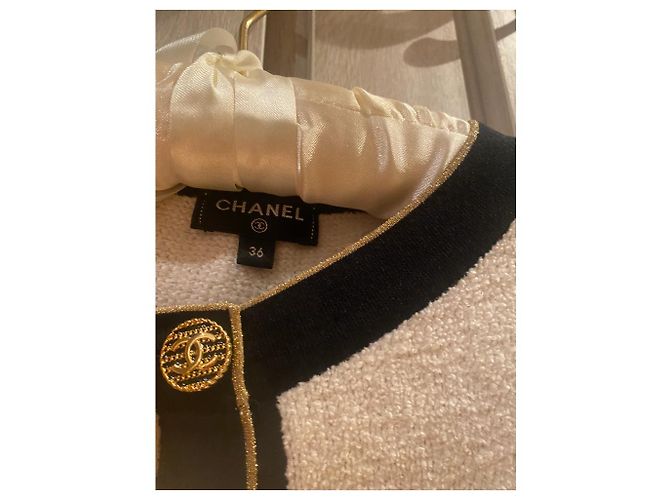 Chanel Conjunto cardigã e calça Bege - vista 7