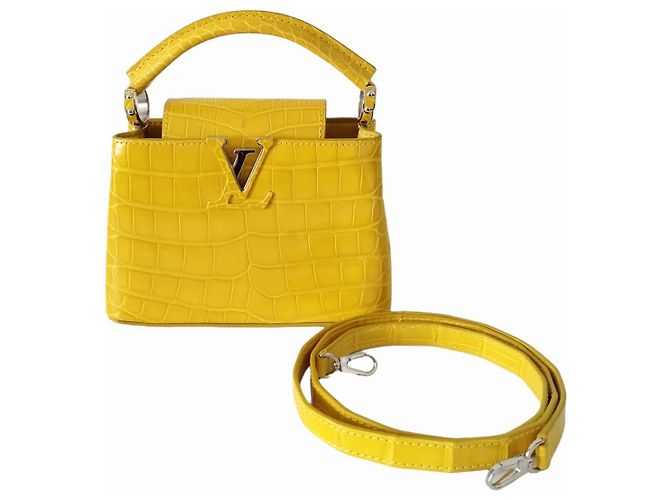 Louis Vuitton Capucines Mini in yellow alligator - view 11