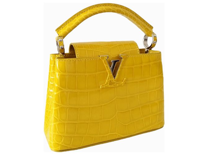 Louis Vuitton Capucines Mini in yellow alligator - view 2