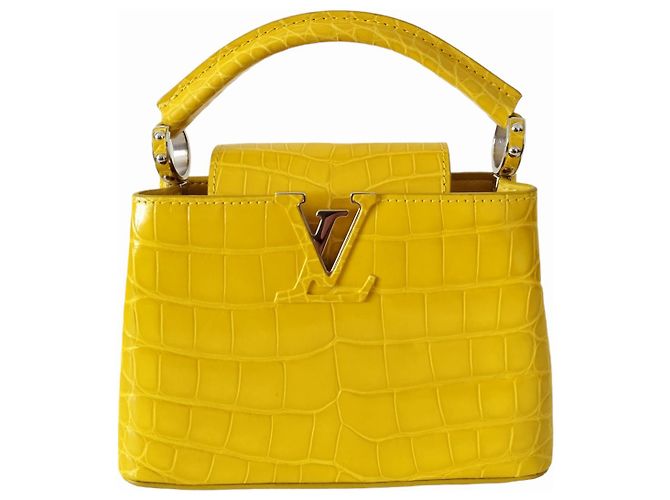 Louis Vuitton Capucines Mini in yellow alligator - view 3