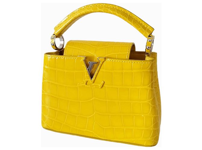 Louis Vuitton Capucines Mini in yellow alligator - view 5