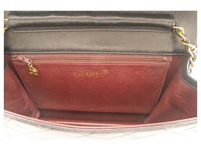 CHANEL Chain Shoulder Bag Clutch Schwarze gesteppte Lammfell-Geldbörse - Ansicht 10