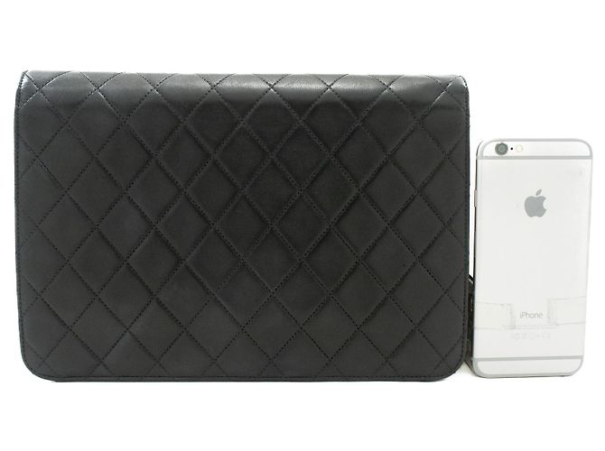 CHANEL Chain Shoulder Bag Clutch Schwarze gesteppte Lammfell-Geldbörse - Ansicht 3