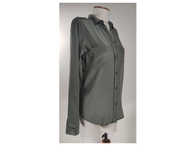 Filippa K Camisa de seda verde - vista 2