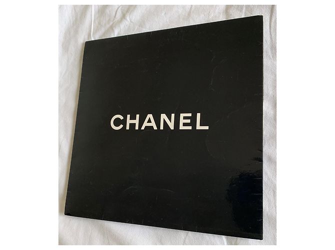 Chanel Lenços de seda Marrom Branco Azul - vista 2