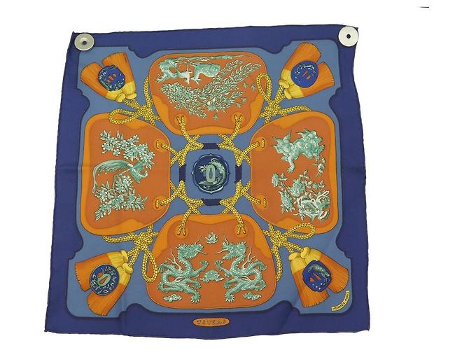 Hermès LOT 2 HERMES GAVROCHES SCIARPE LES FOLIES DU CIEL & TSUBAS CARRES SCIARPE Multicolore - vista 11
