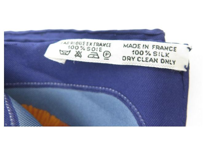 Hermès LOT 2 HERMES GAVROCHES SCIARPE LES FOLIES DU CIEL & TSUBAS CARRES SCIARPE Multicolore - vista 21