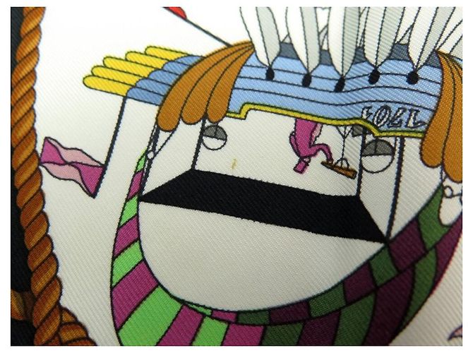 Hermès LOT 2 HERMES GAVROCHES SCIARPE LES FOLIES DU CIEL & TSUBAS CARRES SCIARPE Multicolore - vista 24