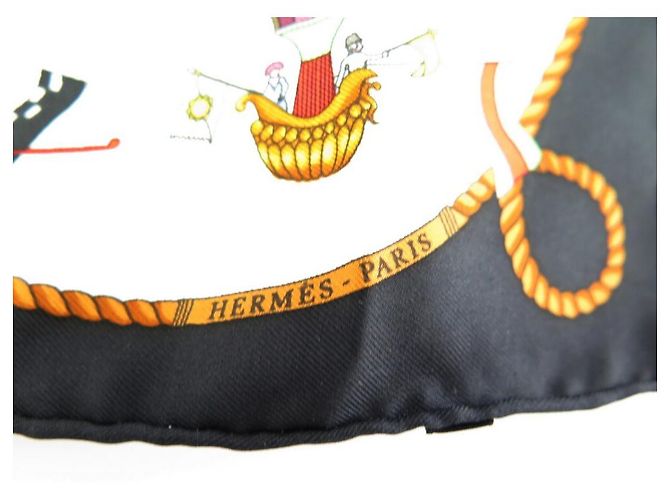 Hermès LOT 2 HERMES GAVROCHES SCIARPE LES FOLIES DU CIEL & TSUBAS CARRES SCIARPE Multicolore - vista 5