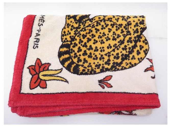 Hermès TAPIS DE PLAGE HERMES LEOPARDS H101015M32 DRAP DE BAIN EN COTON BEACH MAT Rouge - vue 9