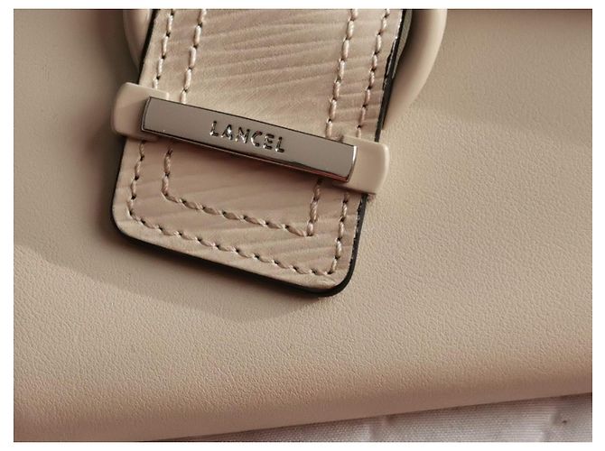 Borsa a tracolla Lancel in pelle e catena crema Beige Crudo - vista 10