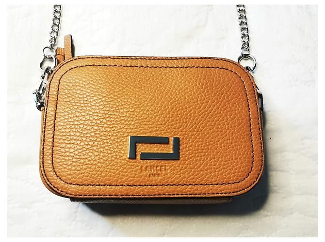Bolsa camera Lancel em couro marrom camel Castanho claro Caramelo Hardware prateado - vista 2