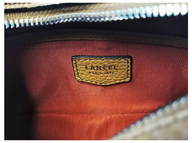 Bolsa camera Lancel em couro marrom camel Castanho claro Caramelo Hardware prateado - vista 9
