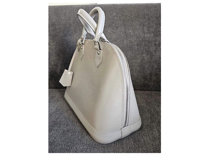 Alma Borsa Louis Vuitton bianca in pelle Epi Bianco - vista 2