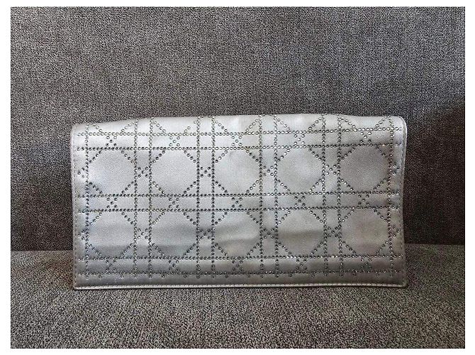 Borsa da sera Christian Dior in satin grigio - vista 4