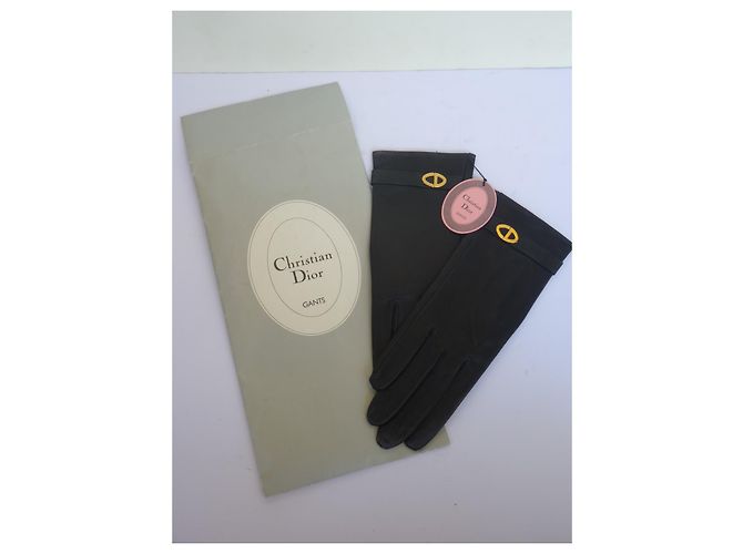 Christian Dior Handschuhe aus schwarzem Lammleder mit goldenem CD Logo - Ansicht 2
