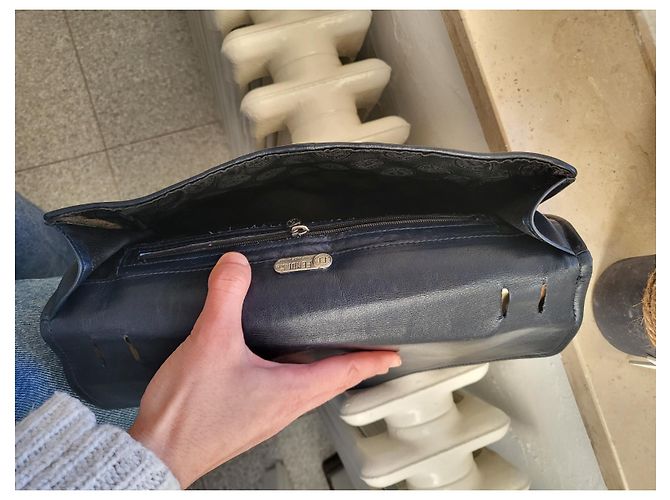 Pochette Fendi in pelle blu navy - vista 7