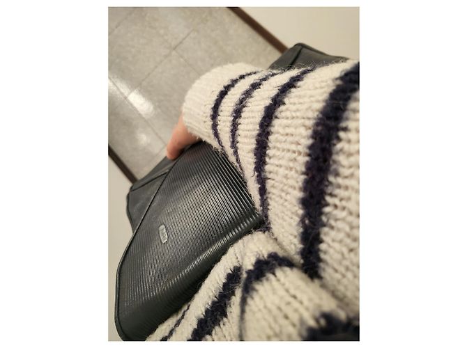 Pochette Fendi in pelle blu navy - vista 9