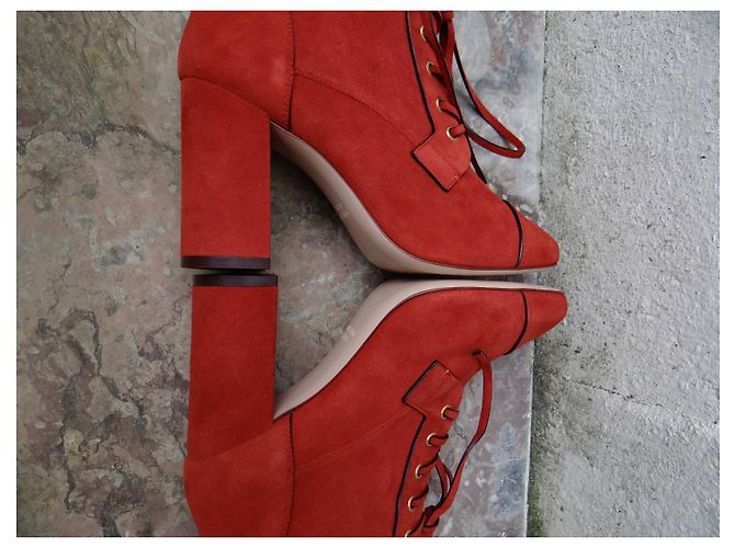 Stuart Weitzman Schnürstiefeletten aus Leder Rostrot - Ansicht 12