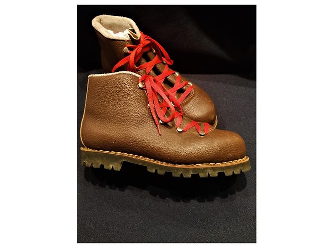 Paraboot Jannu Brown Grained Leather Boots Size 42 - view 2