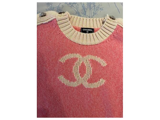 Chanel Kaschmirpullover in Rosa mit Schmuckknöpfen Pink - Ansicht 4