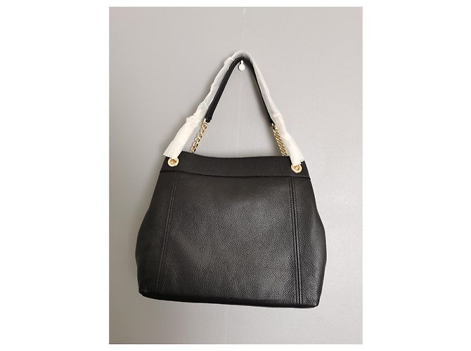 Sac à main Michael Kors en cuir noir et chaîne dorée - vue 13