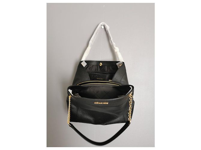 Sac à main Michael Kors en cuir noir et chaîne dorée - vue 3