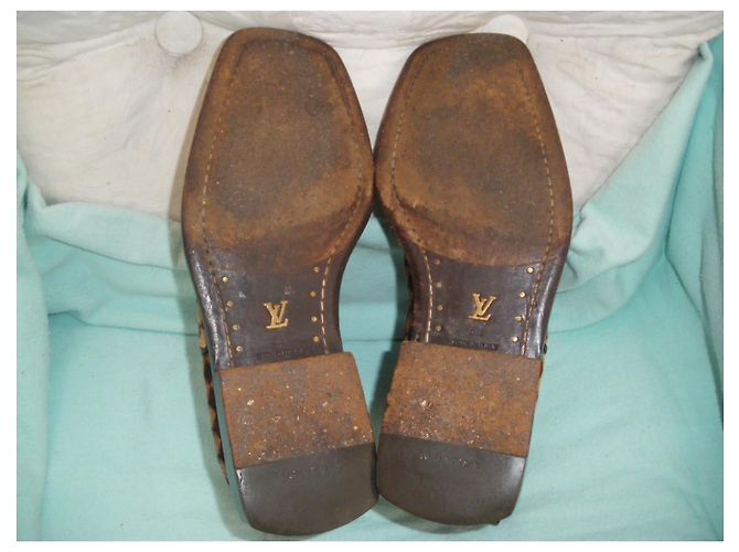Botas Louis Vuitton en piel estilo potro - vista 5