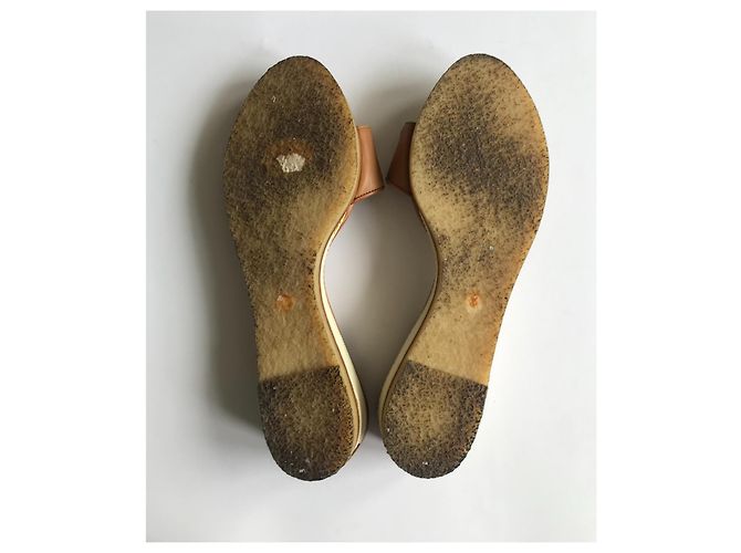 Chanel Leder und Canvas Slides Creme Karamell Roh - Ansicht 13