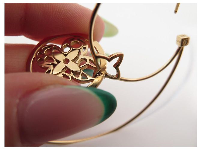 NUOVE ORECCHINI A CERCHIO IN ORO LOUIS VUITTON RETE MONOGRAMMA D'oro - vista 11