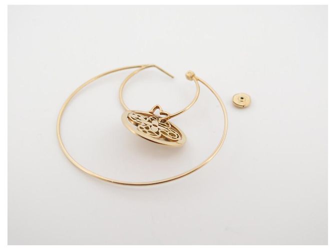 NUOVE ORECCHINI A CERCHIO IN ORO LOUIS VUITTON RETE MONOGRAMMA D'oro - vista 3