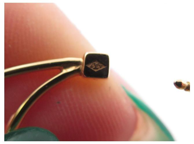 NUOVE ORECCHINI A CERCHIO IN ORO LOUIS VUITTON RETE MONOGRAMMA D'oro - vista 6