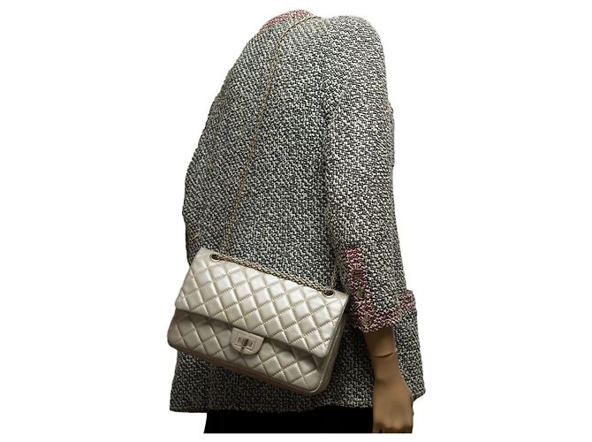 Mademoiselle Chanel Tasche 2.55 aus silbernem Leder - 100179 - Ansicht 11