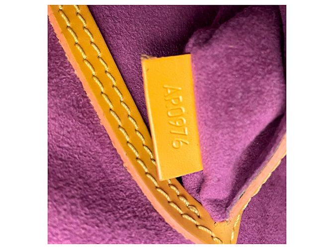 Borsa Louis Vuitton Alma in pelle Epi gialla100919 Giallo - vista 7
