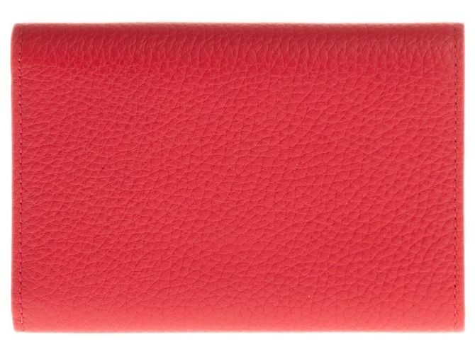 LOUIS VUITTON CAPUCINES COMPACT WALLET IN SCARLET RED TAURILLON LEATHER - view 2