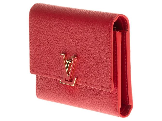 LOUIS VUITTON CAPUCINES COMPACT WALLET IN SCARLET RED TAURILLON LEATHER - view 3