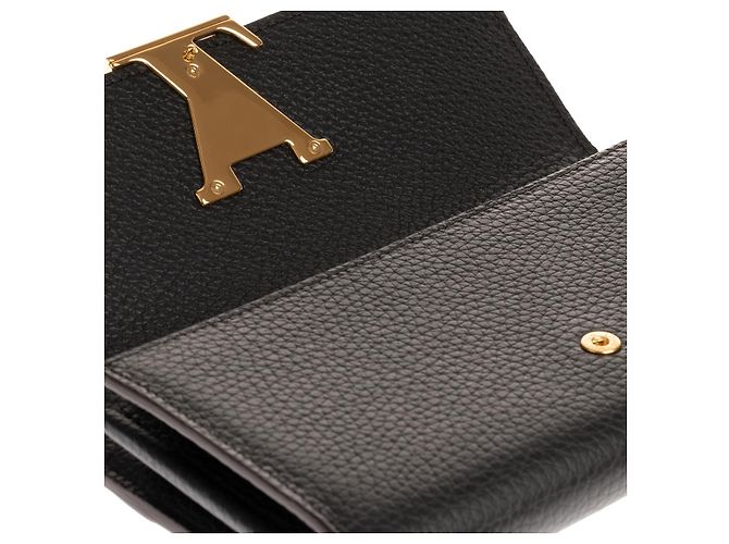PORTAFOGLIO LOUIS VUITTON CAPUCINES IN PELLE TAURILLON NERA E ROSA - vista 5