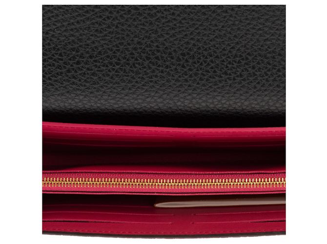PORTAFOGLIO LOUIS VUITTON CAPUCINES IN PELLE TAURILLON NERA E ROSA - vista 6