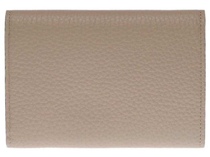 LOUIS VUITTON CAPUCINES COMPACT WALLET IN PEBBLE GRAY TAURILLON LEATHER - view 2