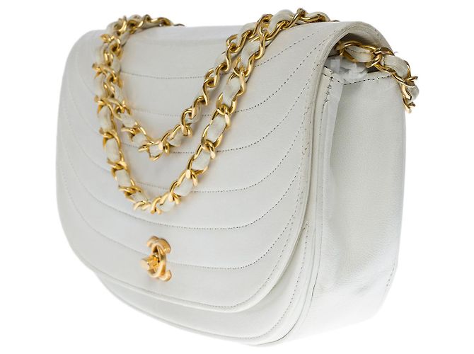 Timeless Borsa in Pelle Bianca CHANEL - 100669 Bianco - vista 3