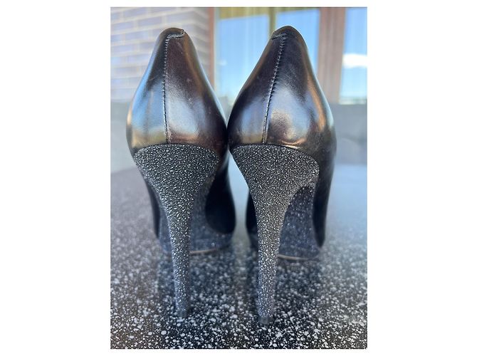 Décolleté Peep Toe Brian Atwood in pelle nera con plateau glitter - vista 7